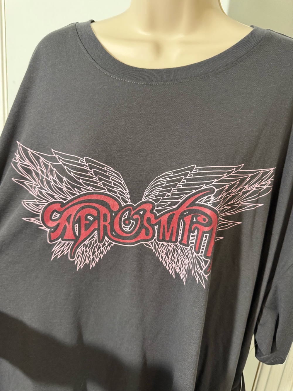 Women’s TORRID Aerosmith Graphic Oversized Fit Crew Cotton Tee Sz 3XL NWT - Picture 2 of 10